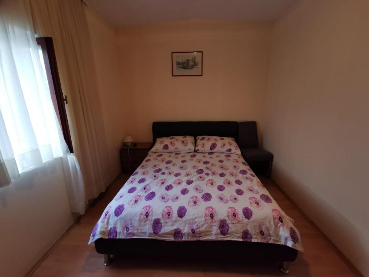 Apartment Oblak Vrsi Exterior photo